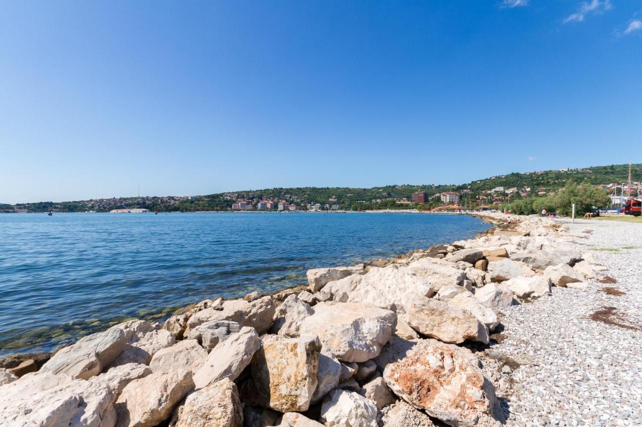 Premium Marina Apartments With Sea View By Locap Group Portorož Exterior foto